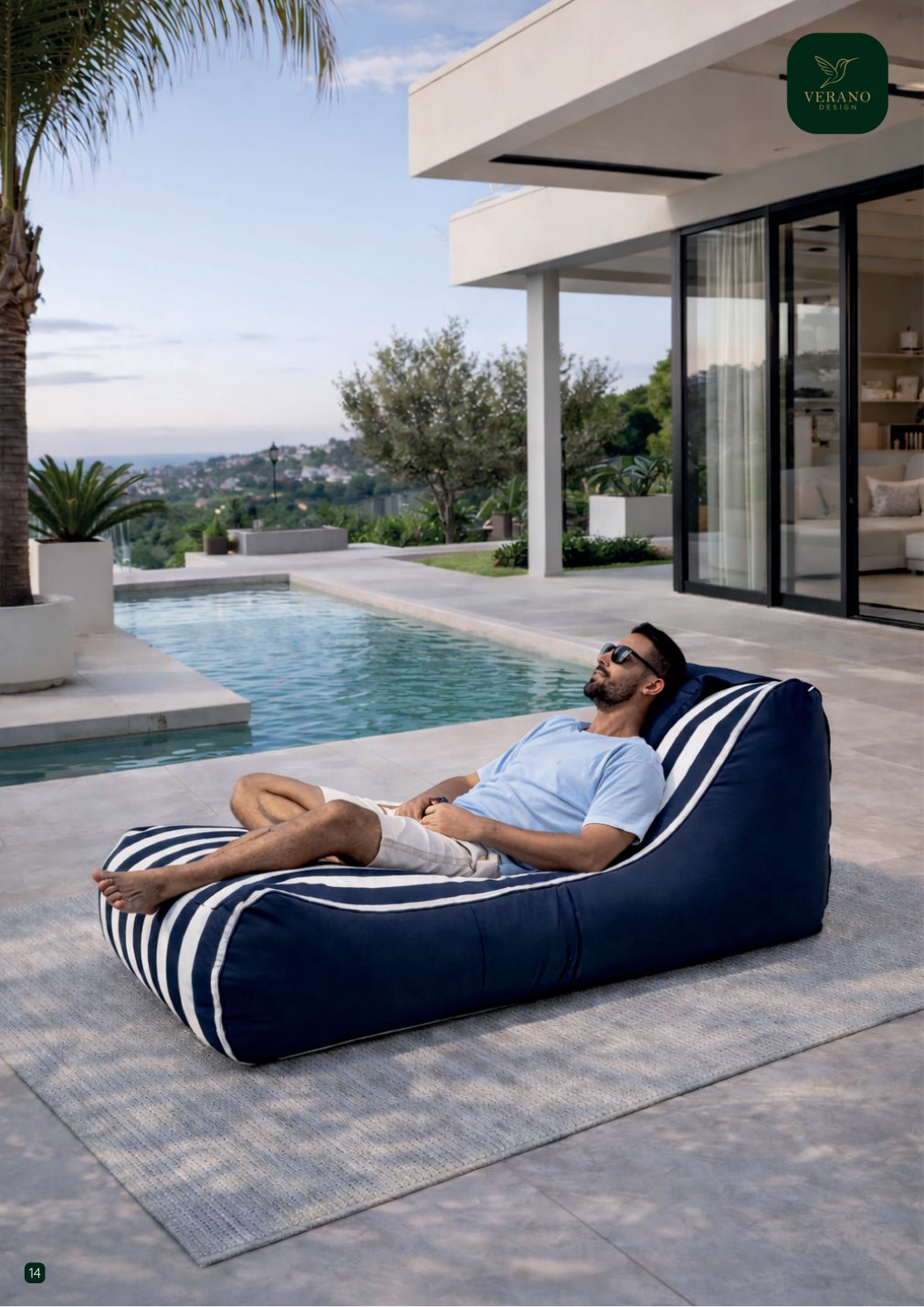 Vento Sul Verano | Chaise Náutica Listrada Azul-Marinho em ambiente sofisticado — foto de catálogo Verano Design nº 14